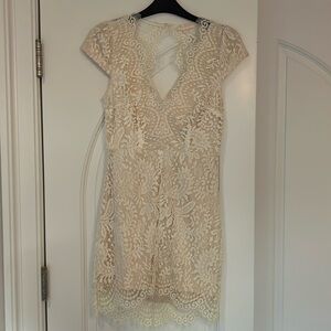 White lace trim dress